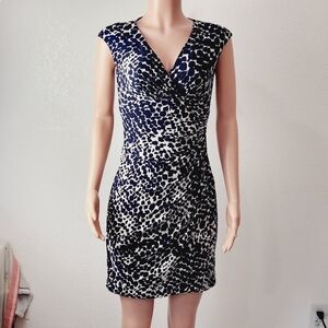 Lauren ralph lauren blue printed surplice top faux wrap dress size: 2